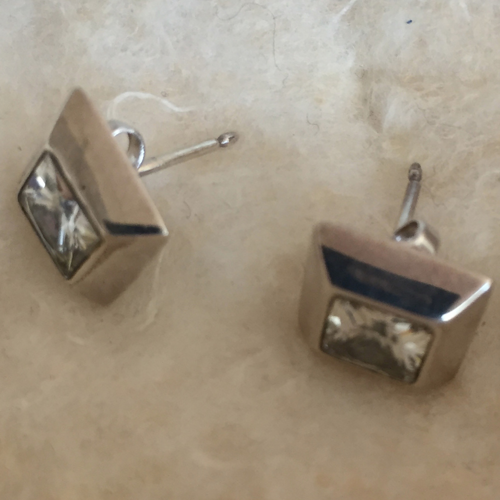 DIVINE Silver Earrings with Swarovski Crystals - Picture 2 of 2